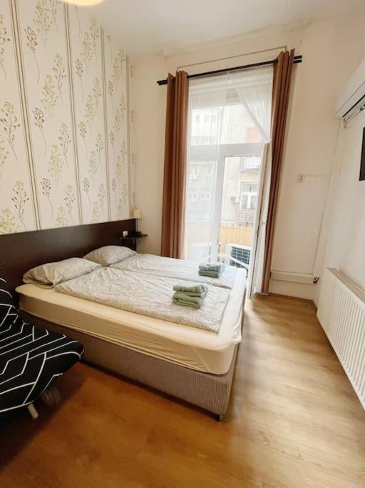 1#Parliament Sunflower Apartments Room บูดาเปสต์ ภายนอก รูปภาพ