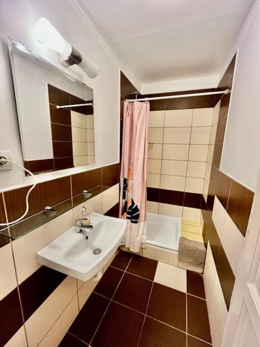 1#Parliament Sunflower Apartments Room บูดาเปสต์ ภายนอก รูปภาพ