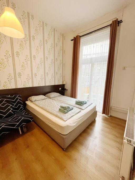 1#Parliament Sunflower Apartments Room บูดาเปสต์ ภายนอก รูปภาพ